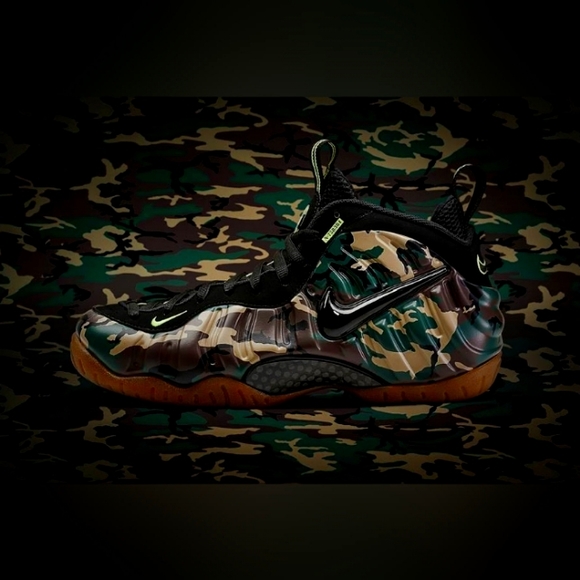NIKE AIR FOAMPOSITE PRO PRM LE "GREEN CAMO" 587547-300 forest/black - Picture 1 of 7